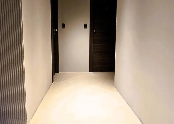 C A S A B E A S T 4* Split